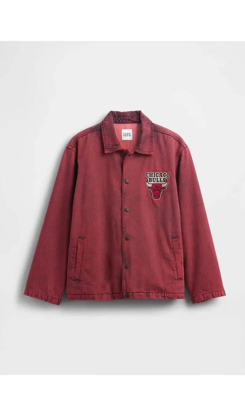 Gap X NBA Chicago Bulls Red Acid Wash Denim Coaches Jacket